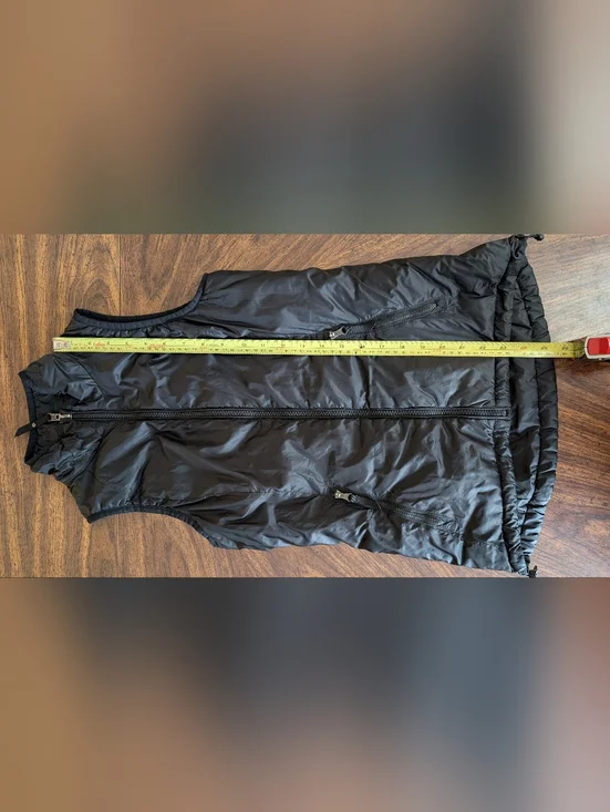Lululemon | Layer Up Vest, Reversible Black Vest, Size 2 - Picture 8 of 14